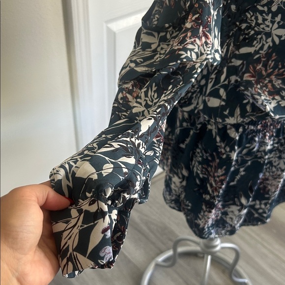 Parker Floral Print Dress with Cut Out Sleeves L - Picture 7 of 9